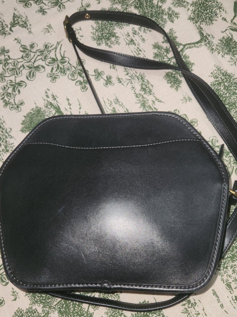 Coach Black Glove Tanned Leather Geometric Zip Crossbody Adjustable Strap - Picture 7 of 7